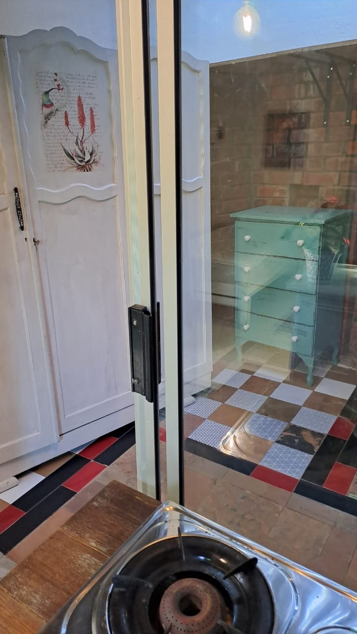 To Let 1 Bedroom Property for Rent in Selborne Eastern Cape